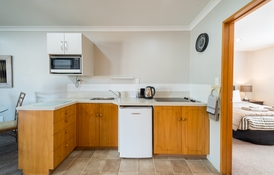 dining area of our large 2-bedroom uniit